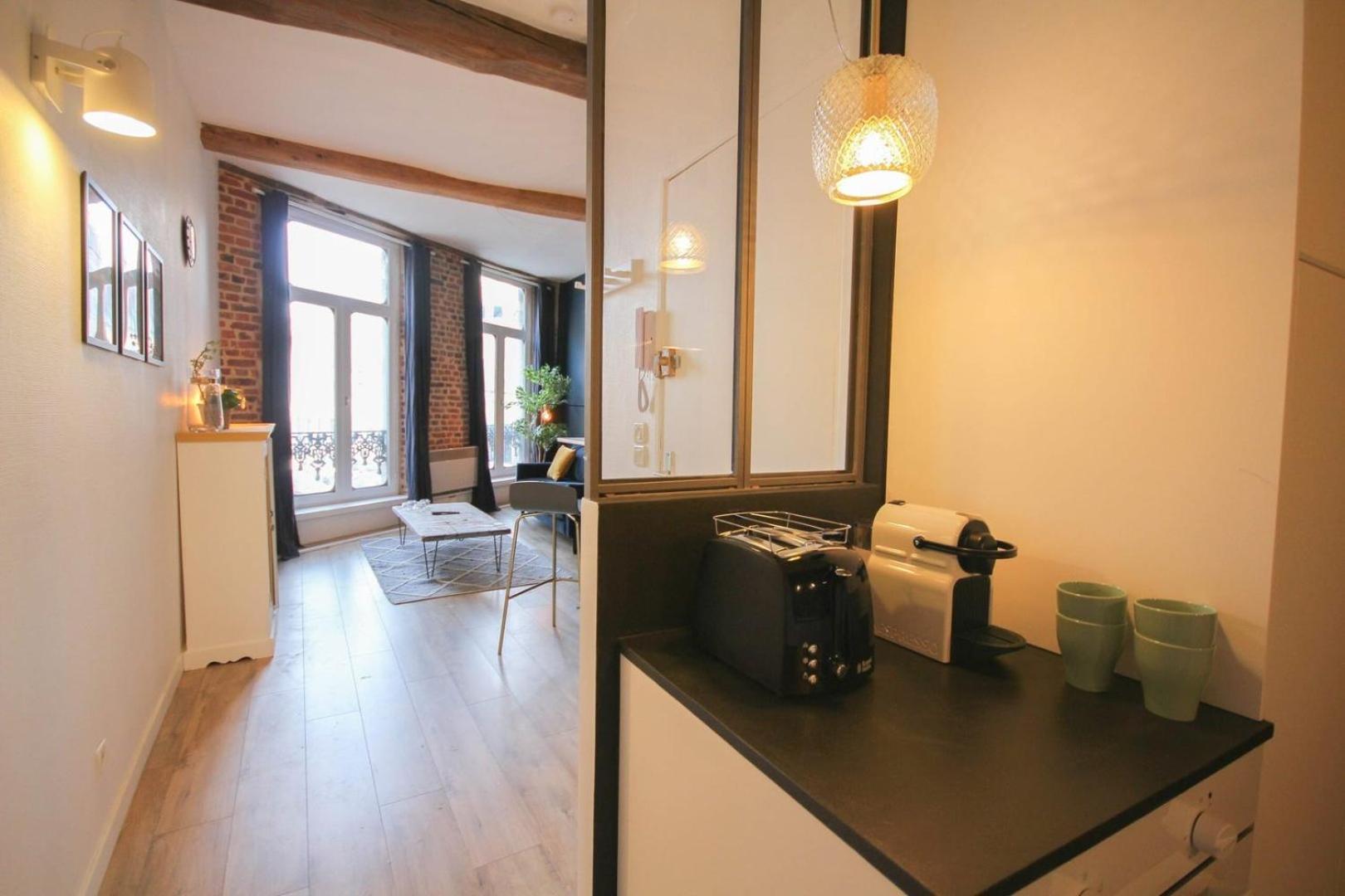 In The Heart Of Old Lille: Rue De La Monnaie Apartment Exterior photo